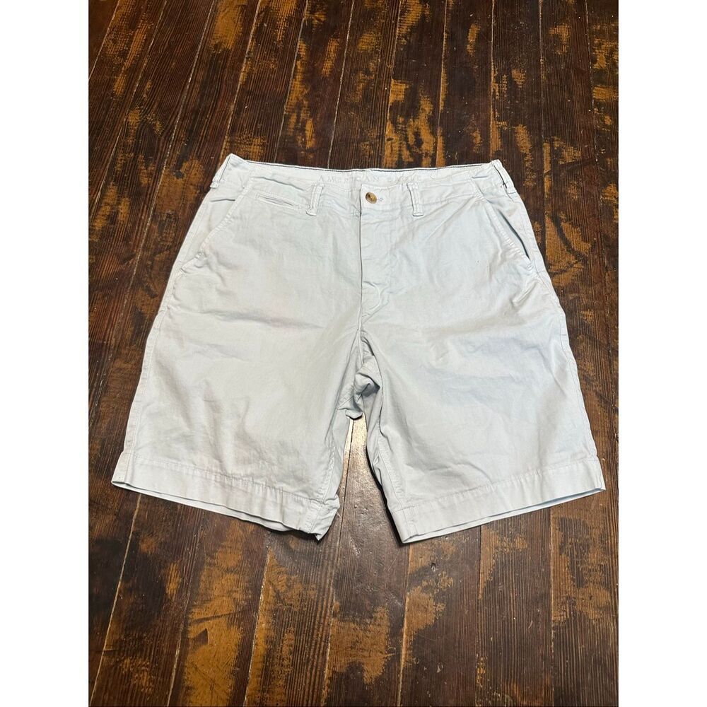 American Eagle pale blue classic 33 flat front shorts